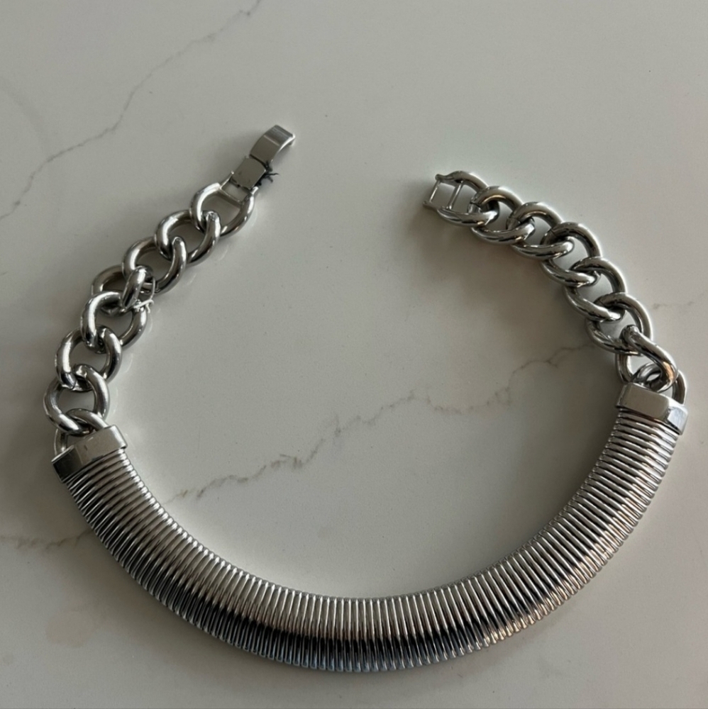 BCBGMAXAZRIA Silver Gaspipe Large Industrial Chain Link Necklace - Picture 5 of 16